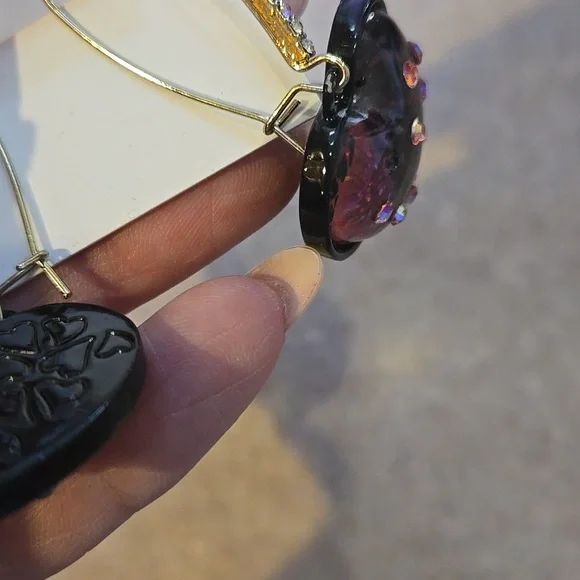 Betsey Johnson Glitter Heart Dangle Earrings - Picture 7 of 8